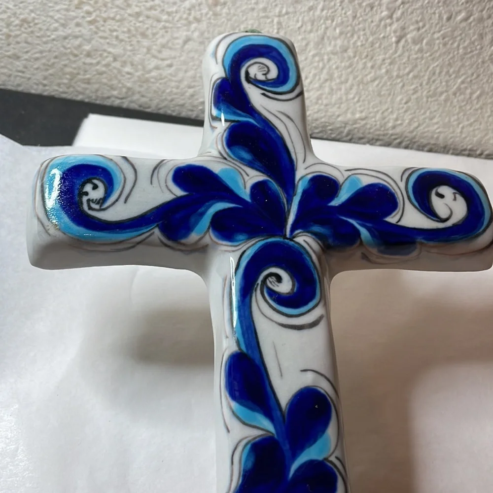 Artistry cross - Picture 2 of 6